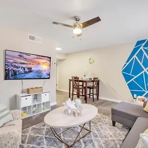  Apartment Cozy W Pool And Free Parking At United States